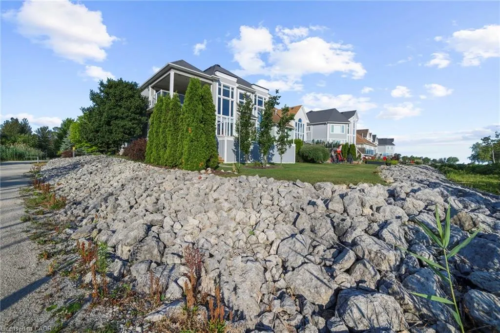 77 Waterview Road