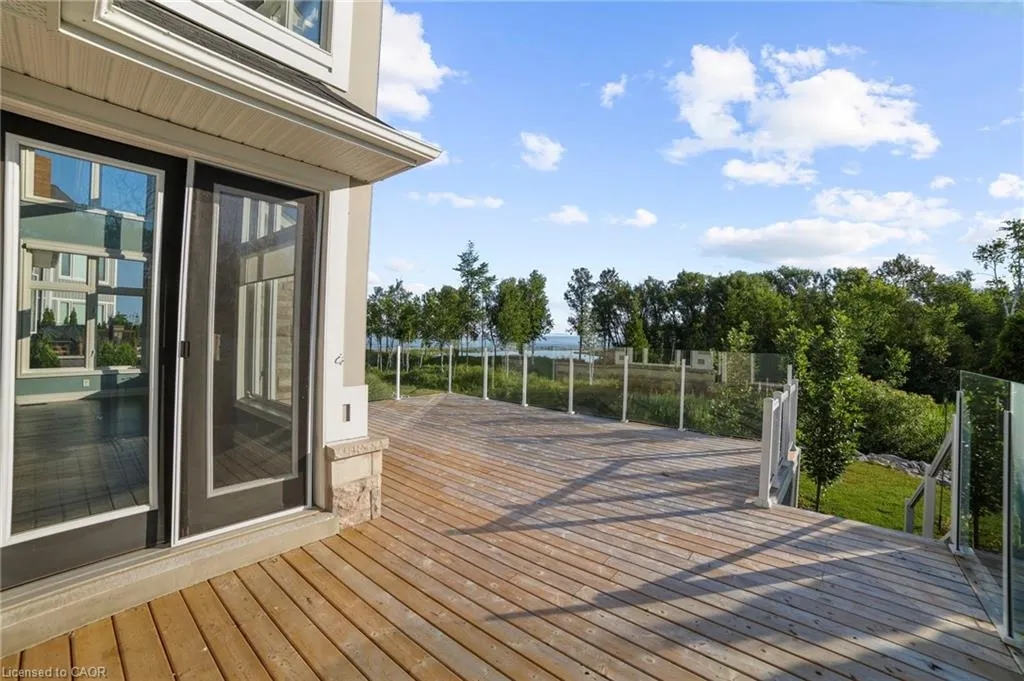 77 Waterview Road