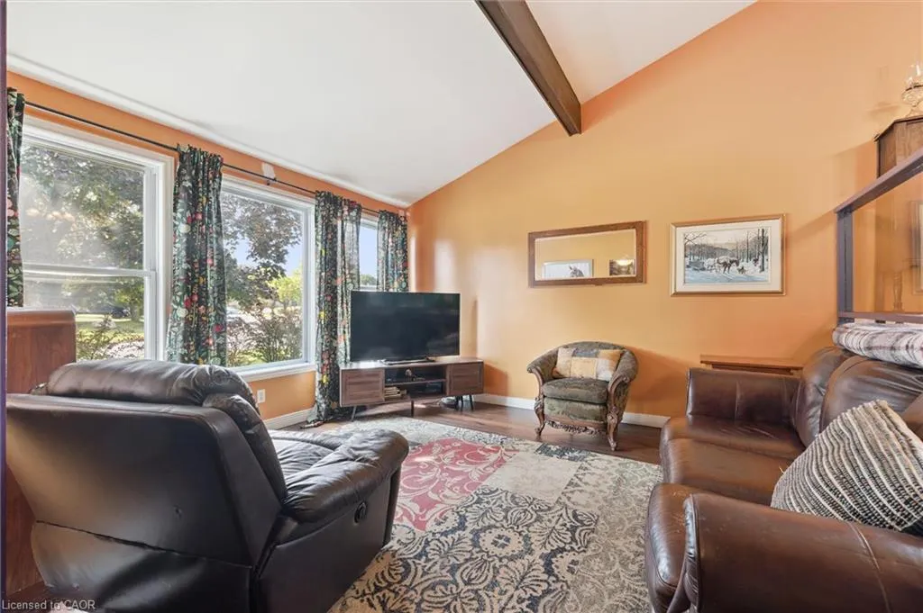 31 Saxony Circle