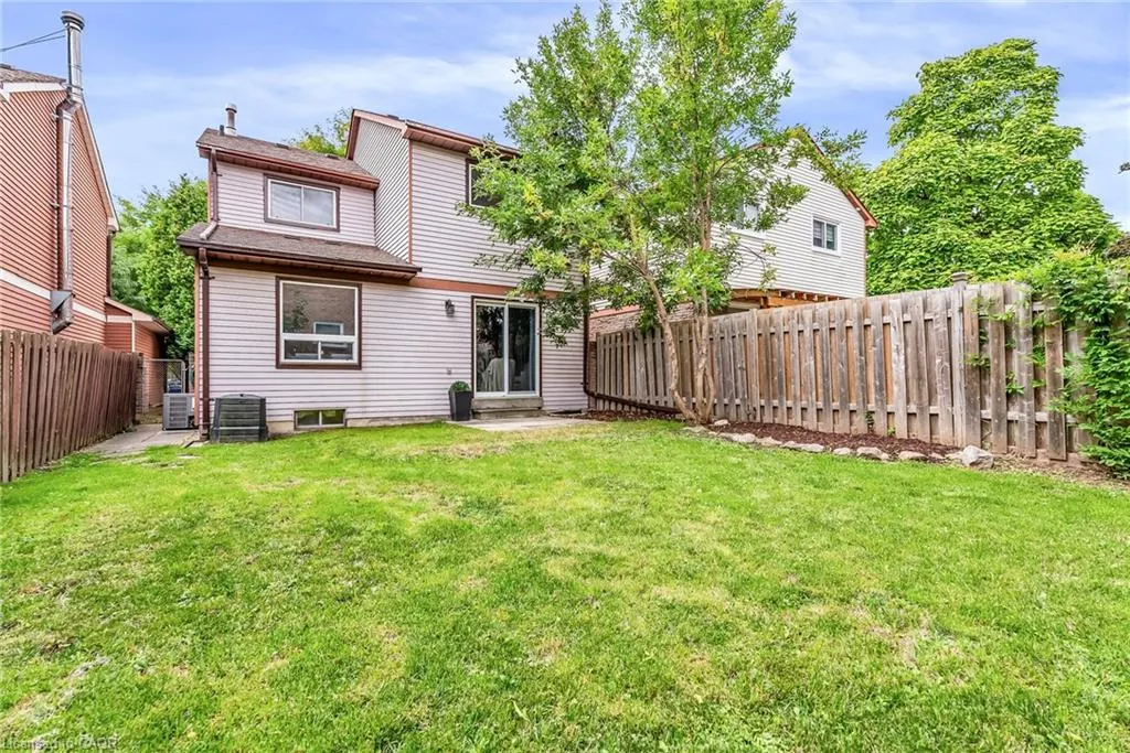 4 Wesmorland Avenue