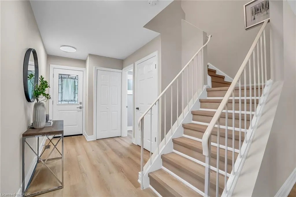 4 Wesmorland Avenue