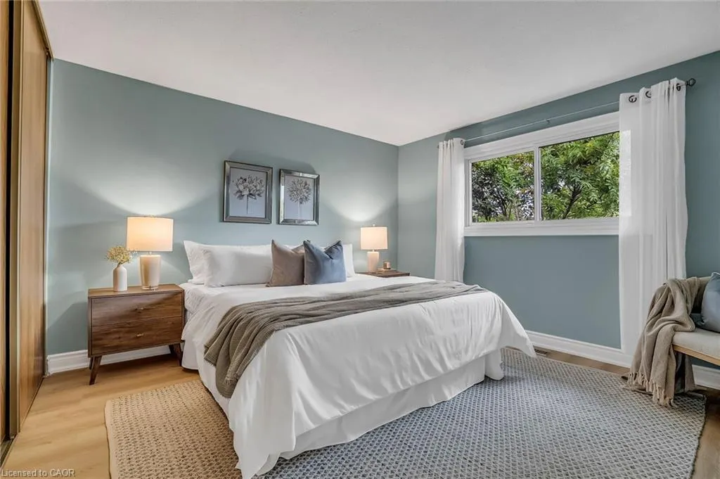 4 Wesmorland Avenue