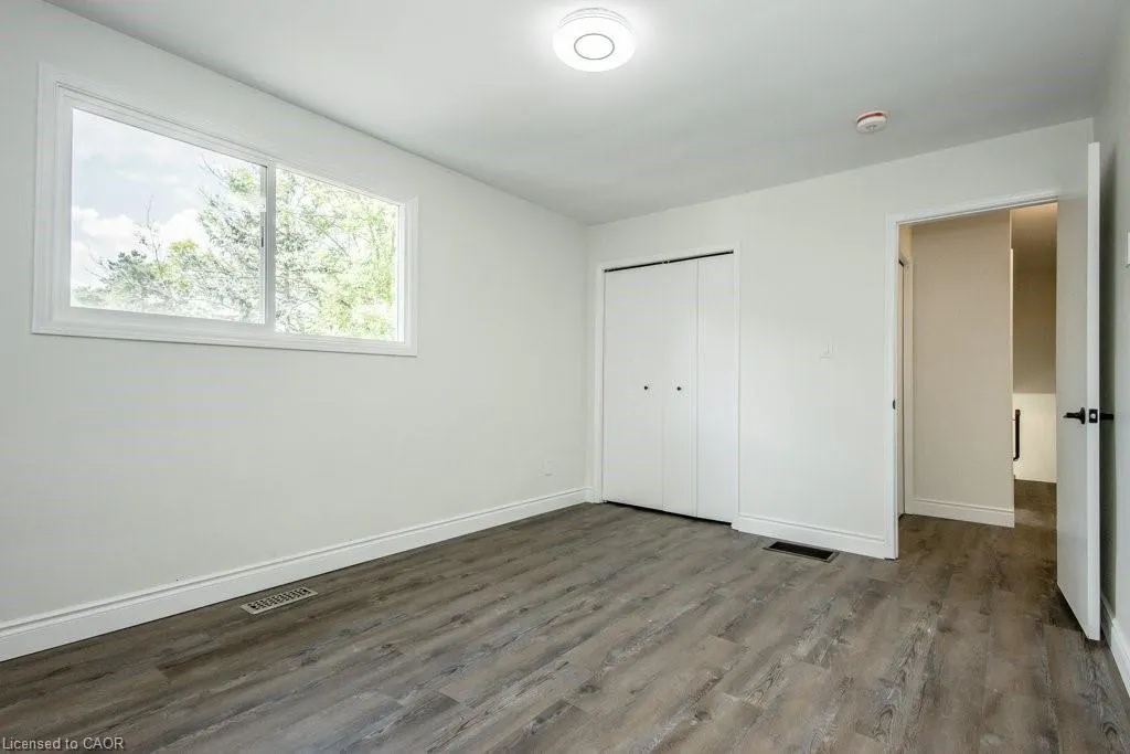 590 Canewood Crescent, #Main