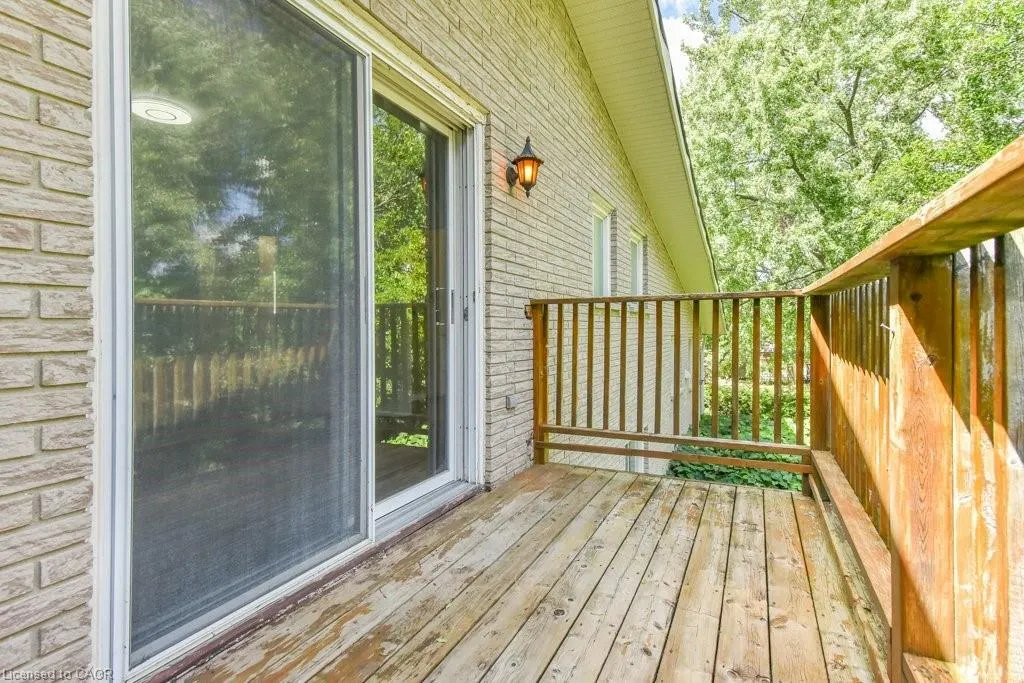 590 Canewood Crescent, #Main