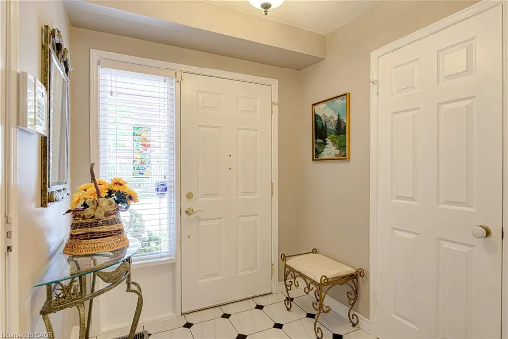 523 Beechwood Drive, #12