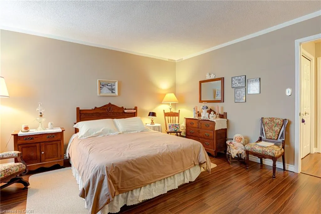 523 Beechwood Drive, #12