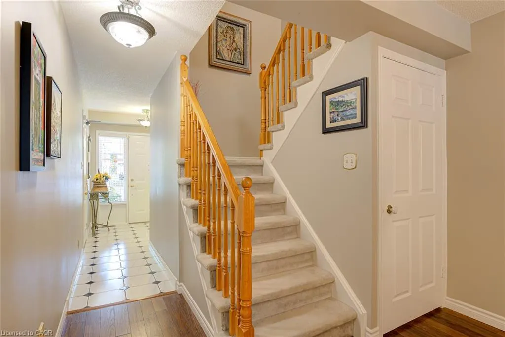 523 Beechwood Drive, #12