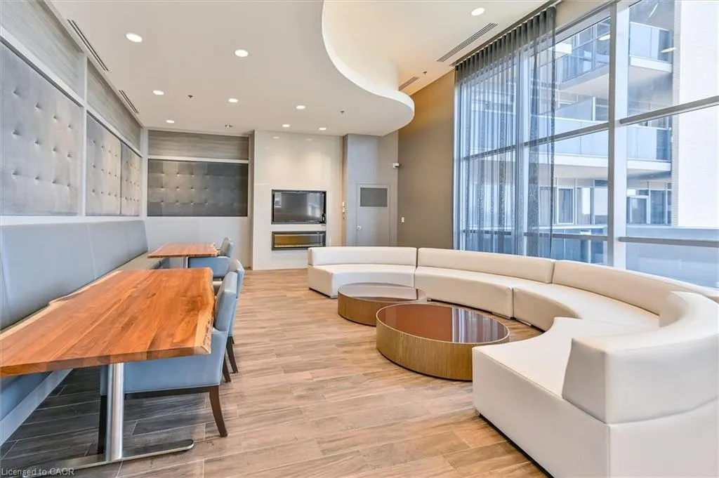 2087 Fairview Street, #2309