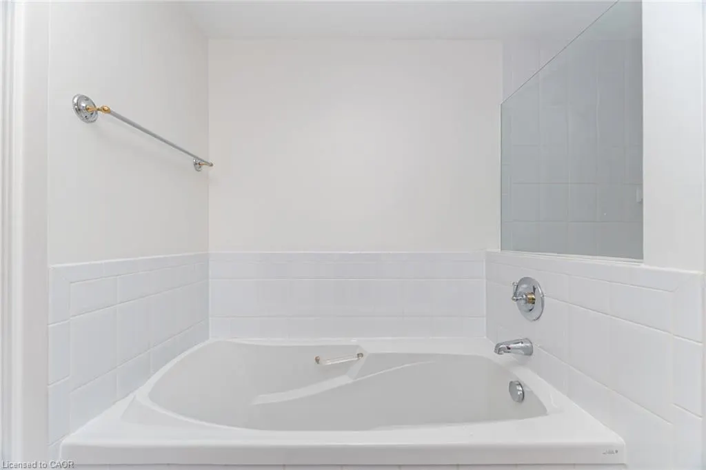 77 Governors Road, #204
