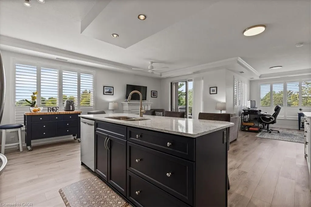 539 Belmont Avenue W, #502