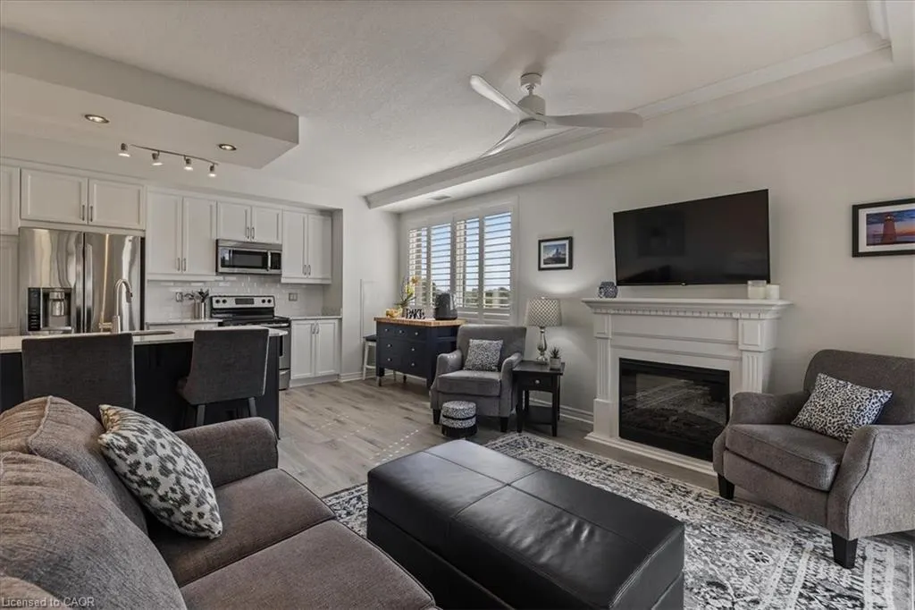 539 Belmont Avenue W, #502