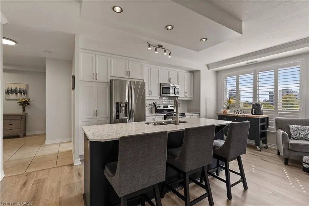 539 Belmont Avenue W, #502