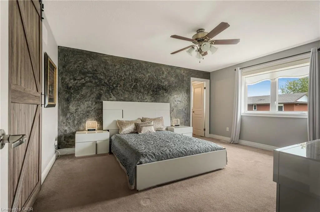 351 Highland Road W