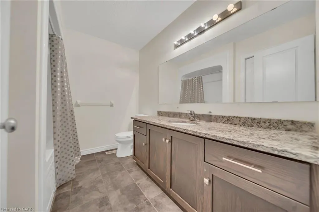 190 Eden Oak Trail