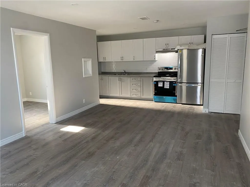 206 Queenston Road, #3