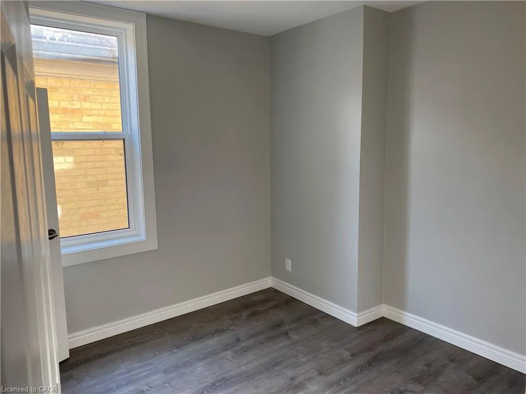 206 Queenston Road, #3