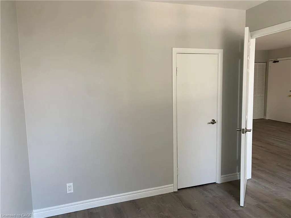 206 Queenston Road, #3