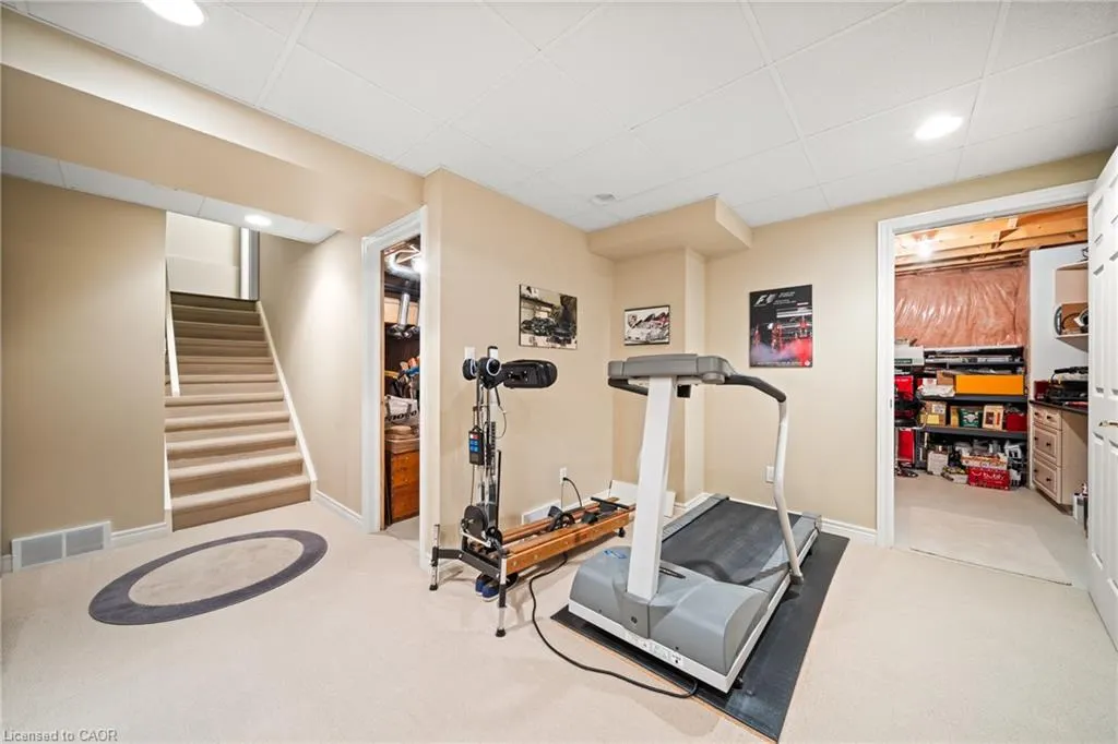 4165 Stonebridge Crescent
