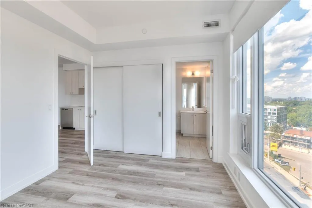 5 Wellington Street S, #1012