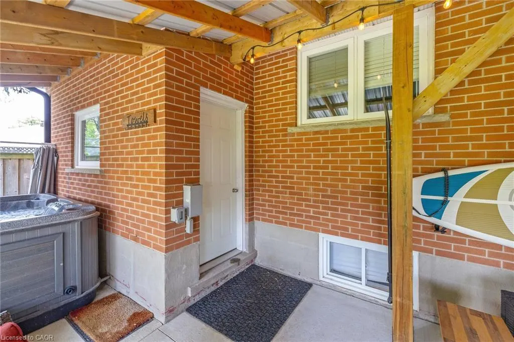 390 Woodward Avenue