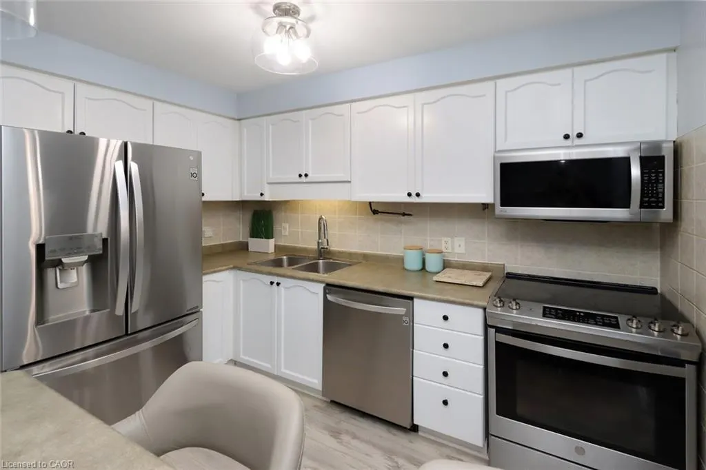 1771 Upper Wentworth Street, #25