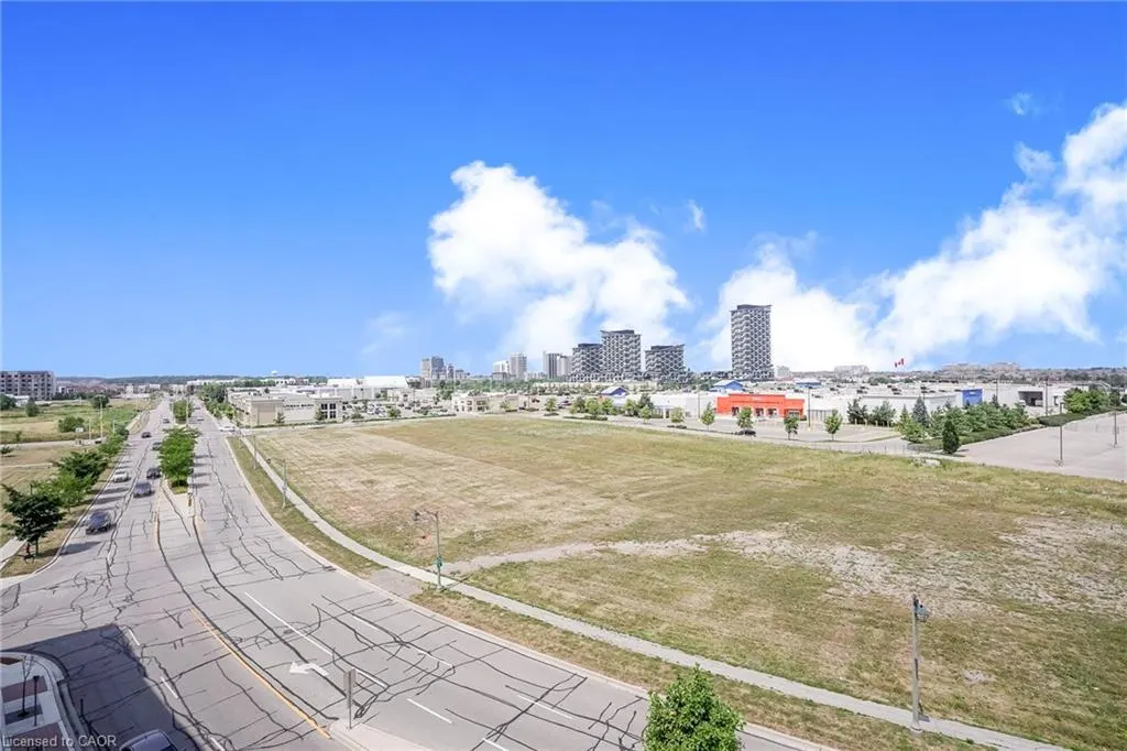 150 Oak Park Park, #513