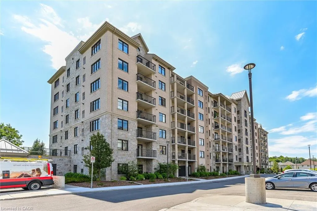 776 Laurelwood Drive, #301