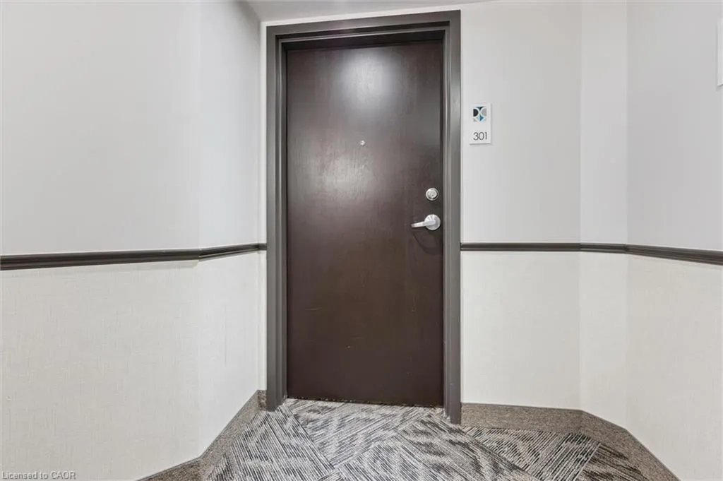 776 Laurelwood Drive, #301
