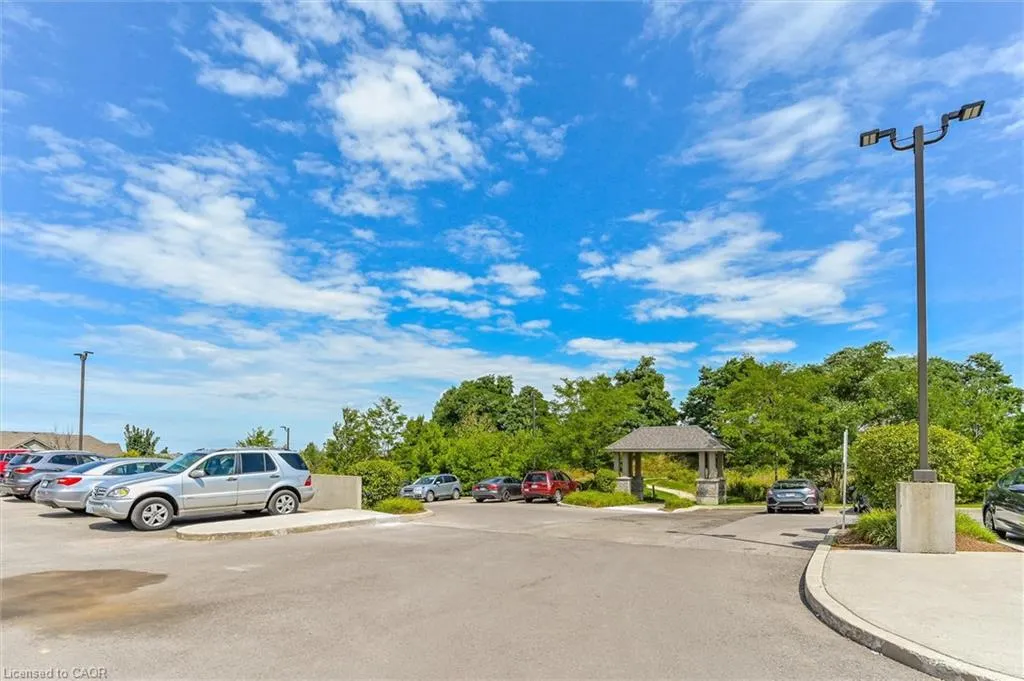 776 Laurelwood Drive, #301