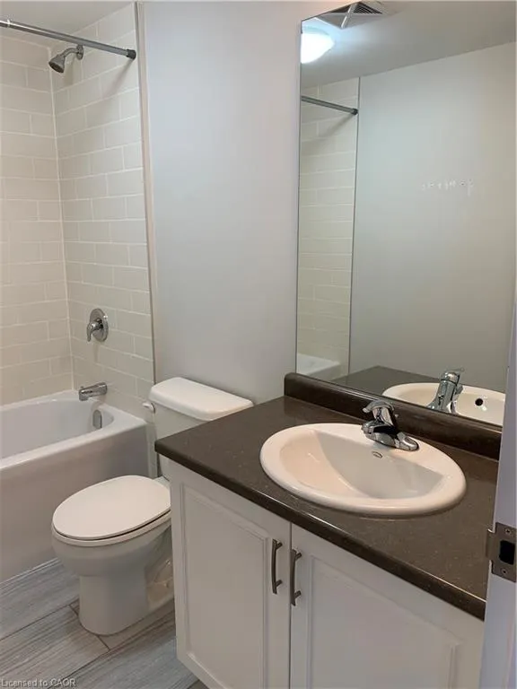 22 Main Street W, #1