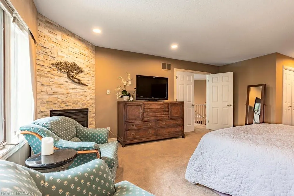 223 Briar Hill Crescent