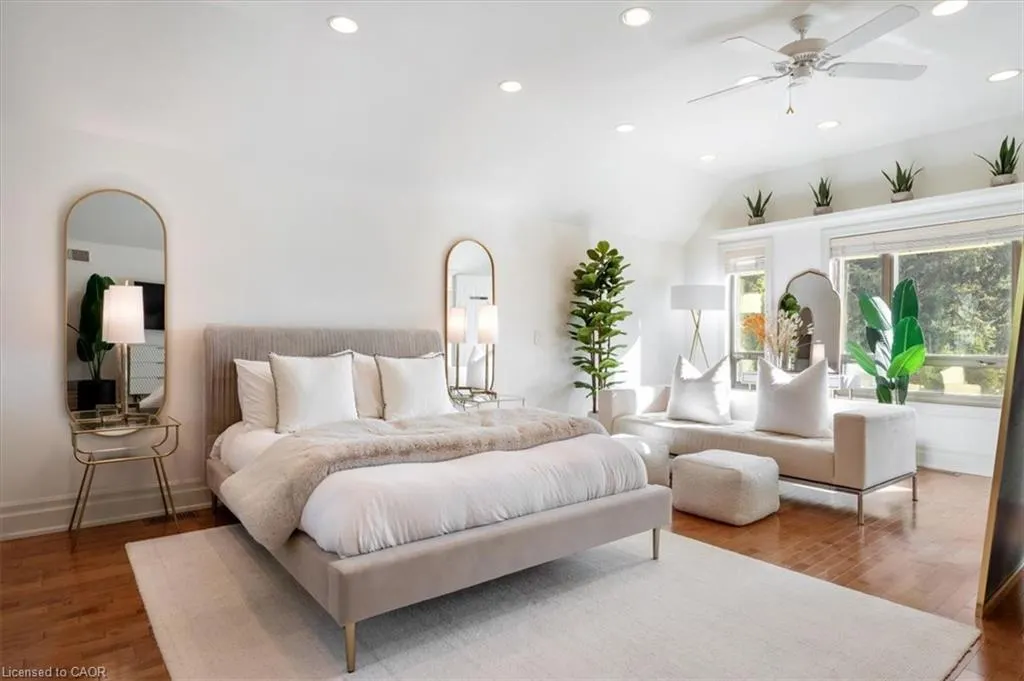 90 Ridge Road W