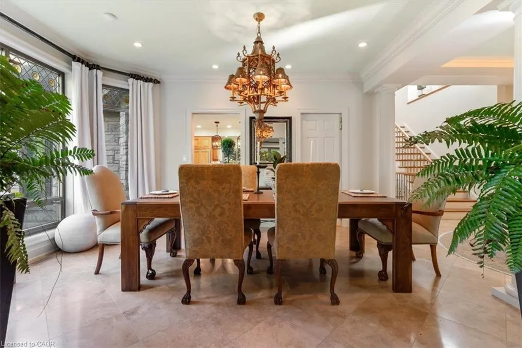 90 Ridge Road W