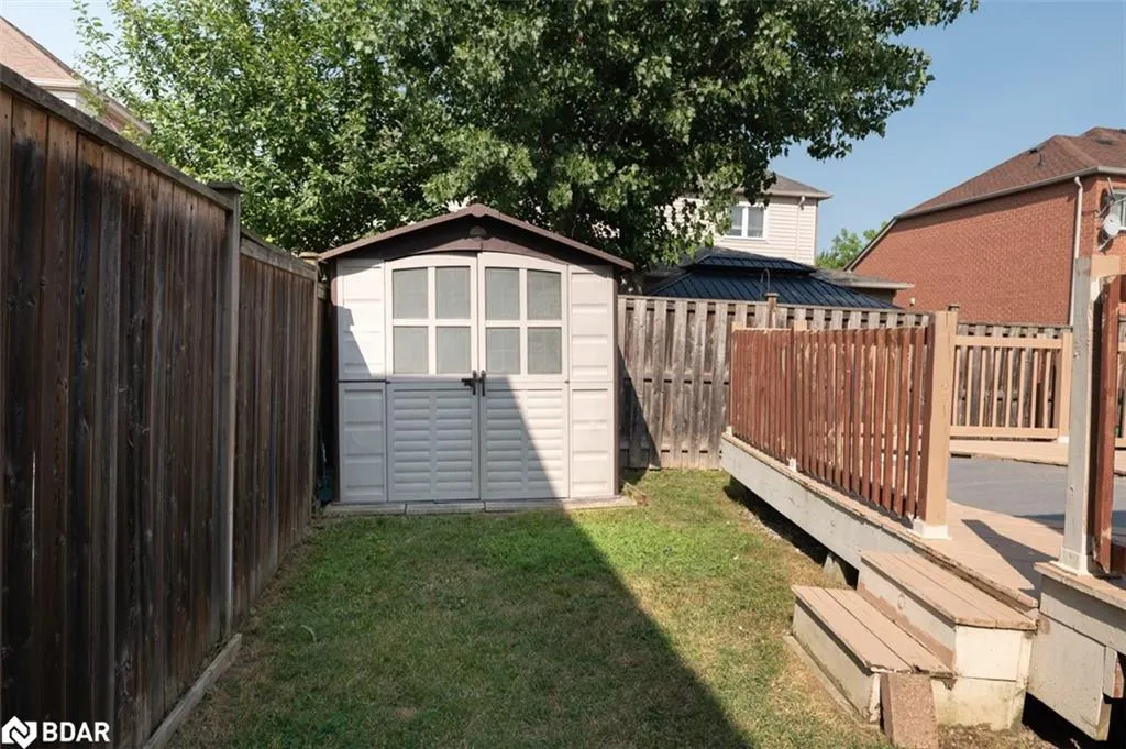 49 Montebello Crescent