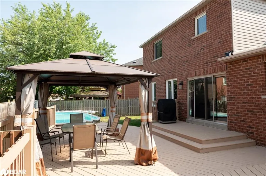 49 Montebello Crescent