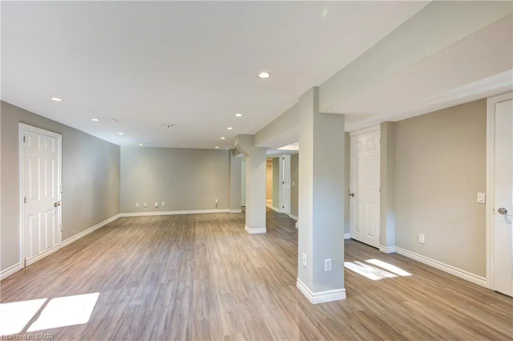1319 Roseville Road