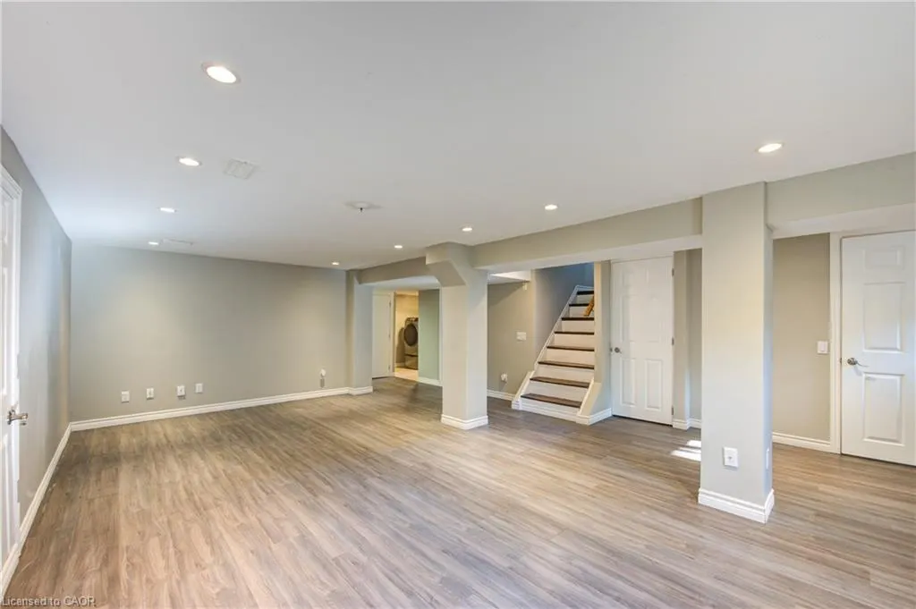1319 Roseville Road