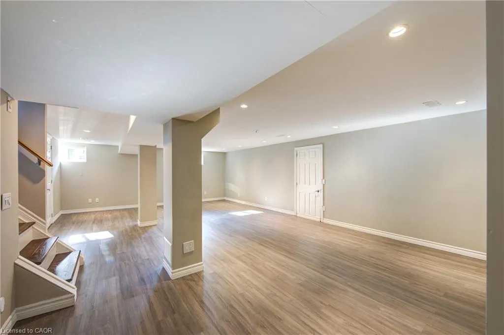 1319 Roseville Road