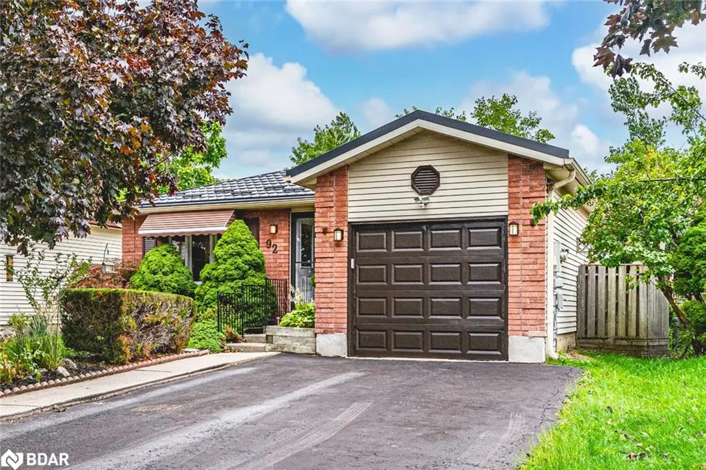 92 Hickling Trail