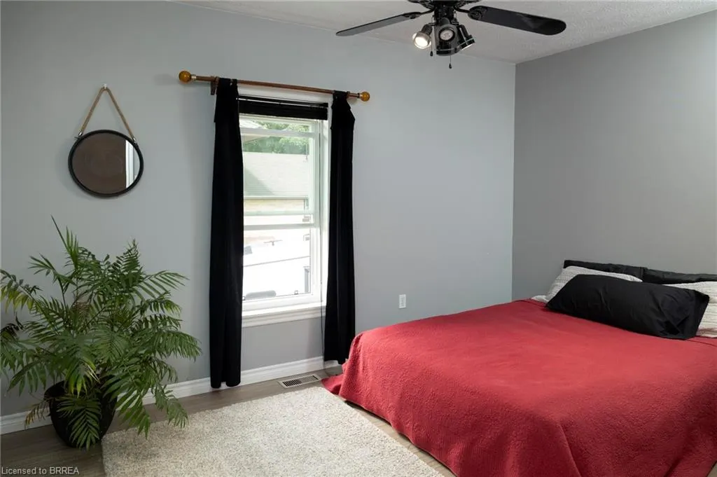 14 Elgin Street W