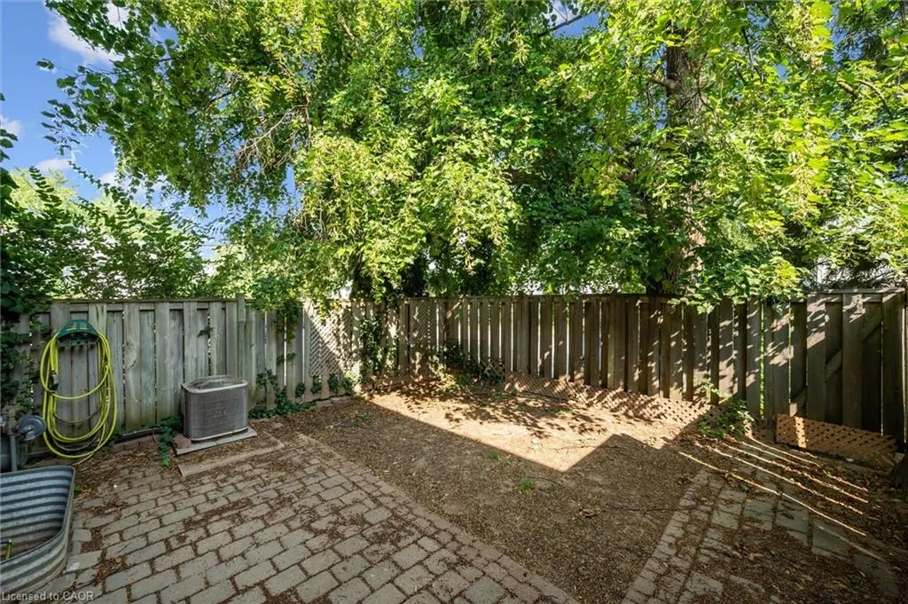 32 Mowat Boulevard, #52