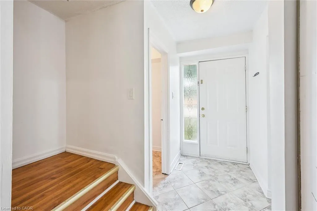 32 Mowat Boulevard, #52