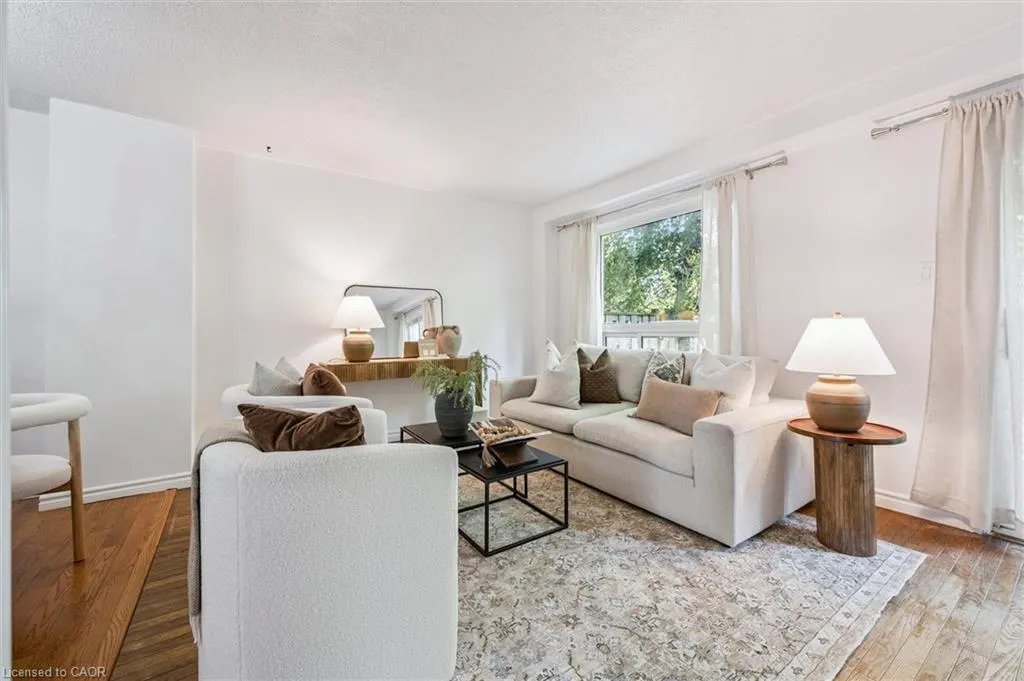 32 Mowat Boulevard, #52