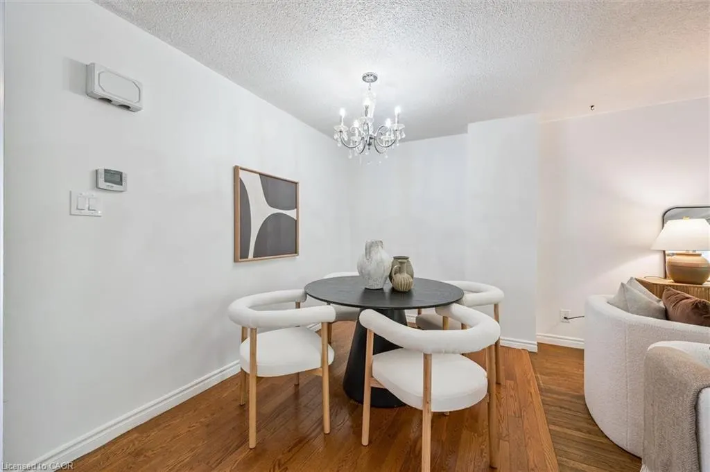32 Mowat Boulevard, #52