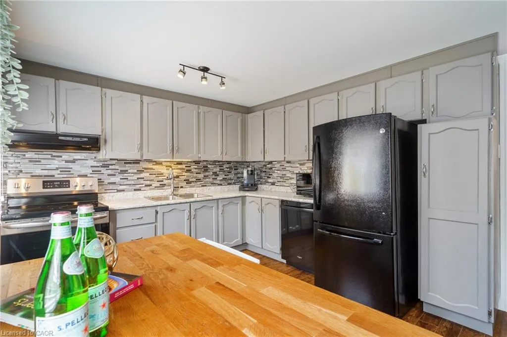 145 Rice Avenue, #22