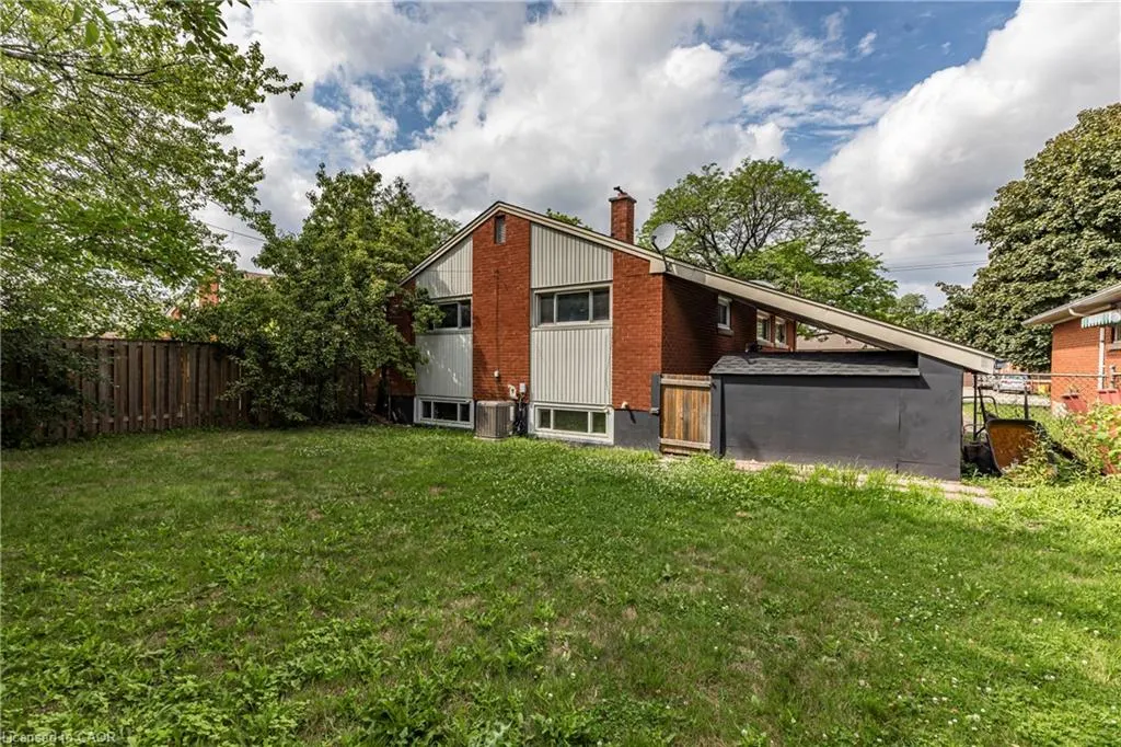 20 Burfield Avenue