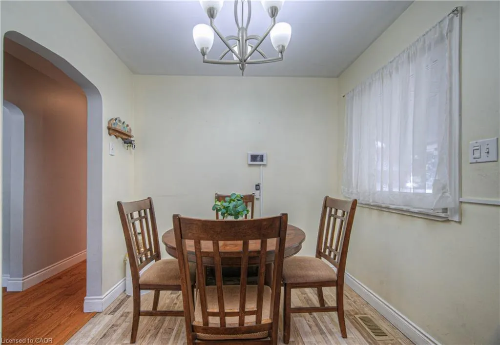 1584 Concession Road
