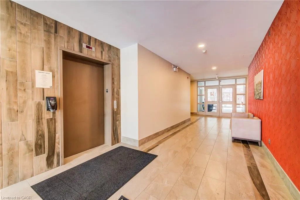 165 Duke Street E, #110