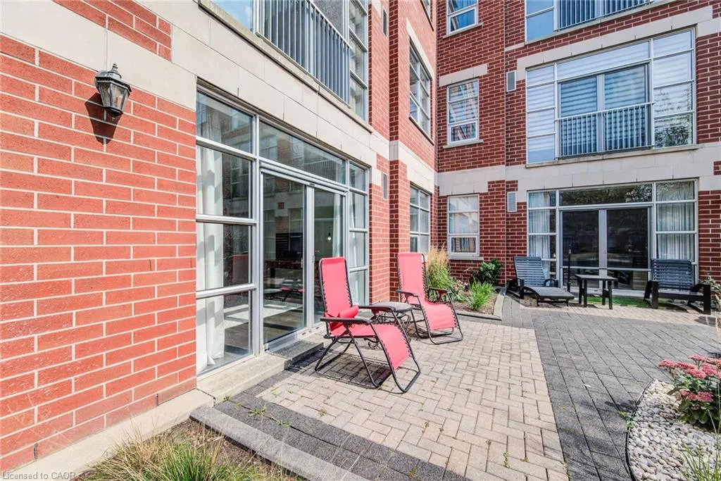 165 Duke Street E, #110
