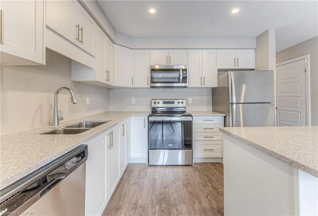 86 Erbsville Court, #19